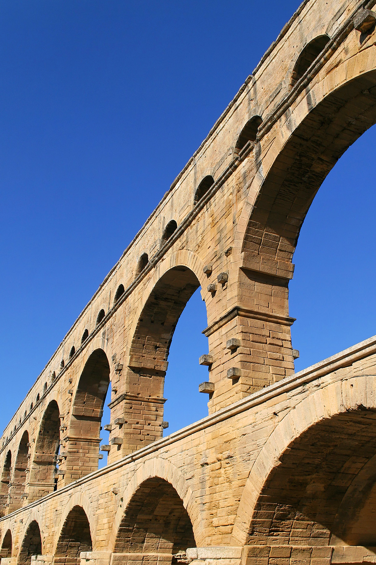 Pont du Gard - Patrimoine - l'Ostal