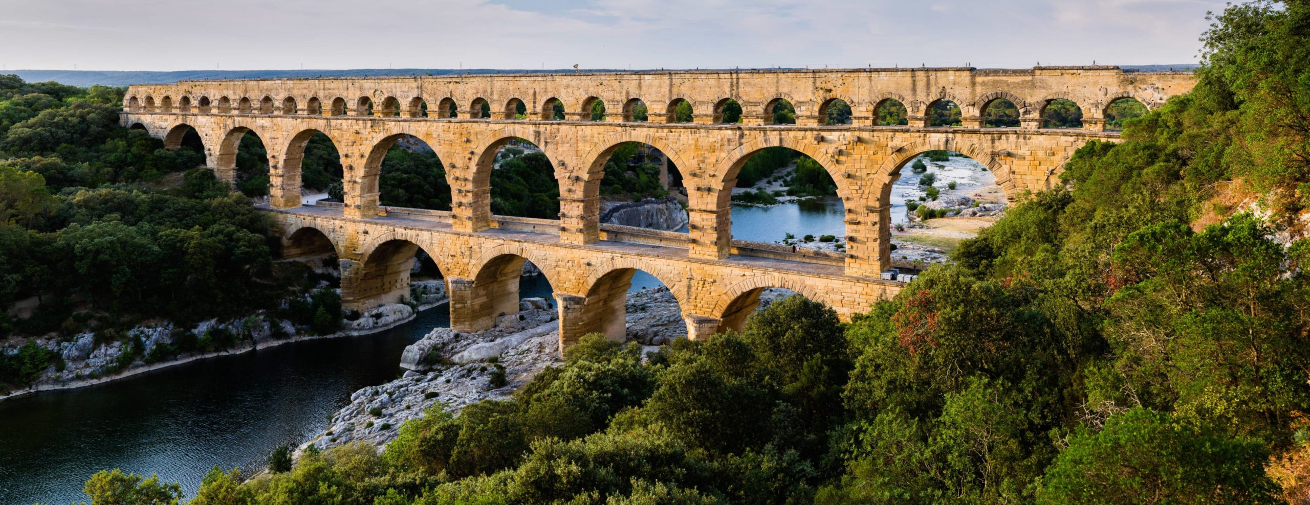 Pont du Gard- Patrimoine - l'Ostal